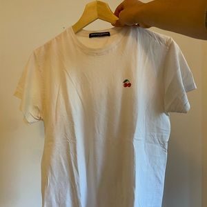 White Brandy Melville t-shirt
